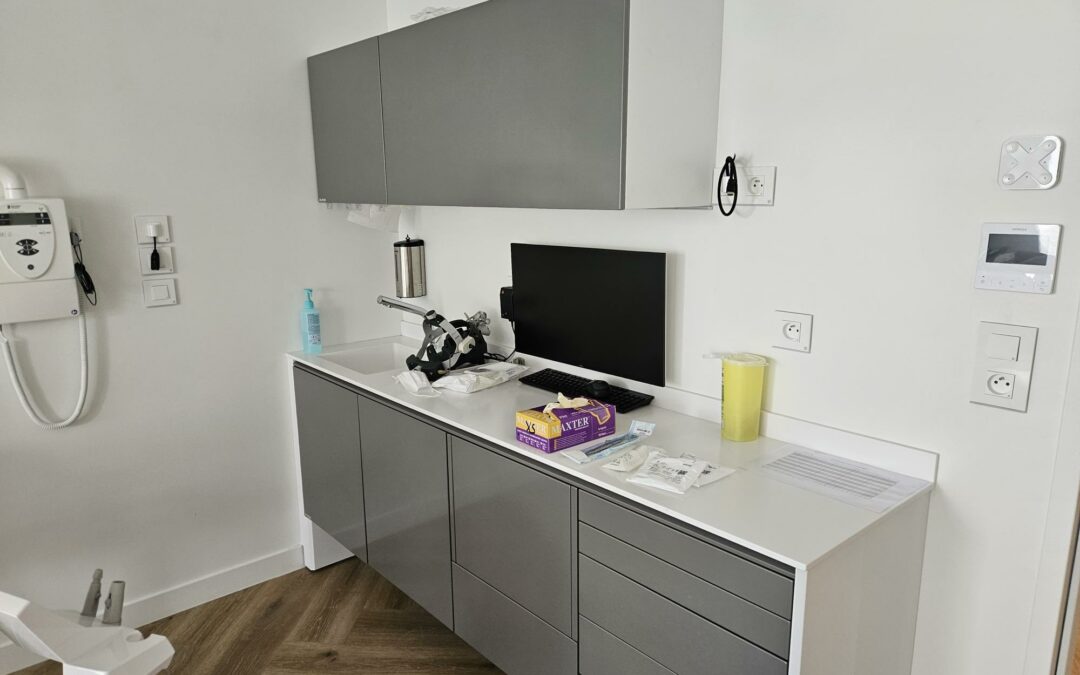 Mobilier de salle de soin pour le cabinet Agoradent